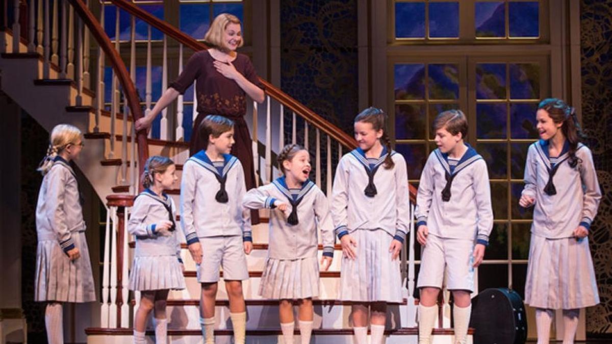 The cast of the tour of “The Sound of Music” in 2015.