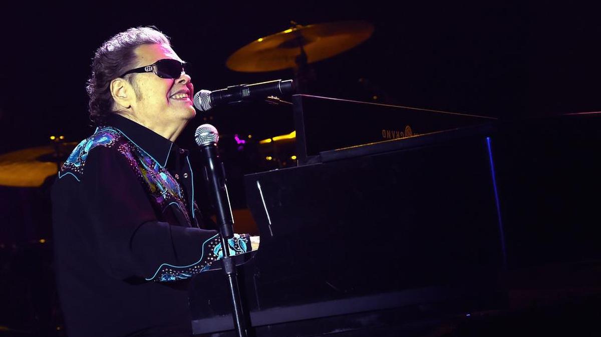 Country superstar Ronnie Milsap, a Robbinsville native and Country Music Hall of Famer, will headline Oct. 16 at Dorton Arena the fifth night of the N.C. State Fair.