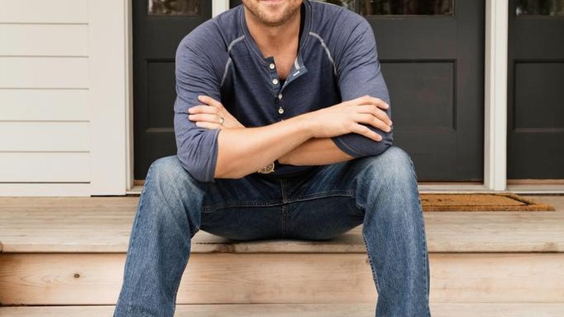 ‘Bath Crashers’ host wants to inspire you, but says DIYers should be ‘really real with yourself’