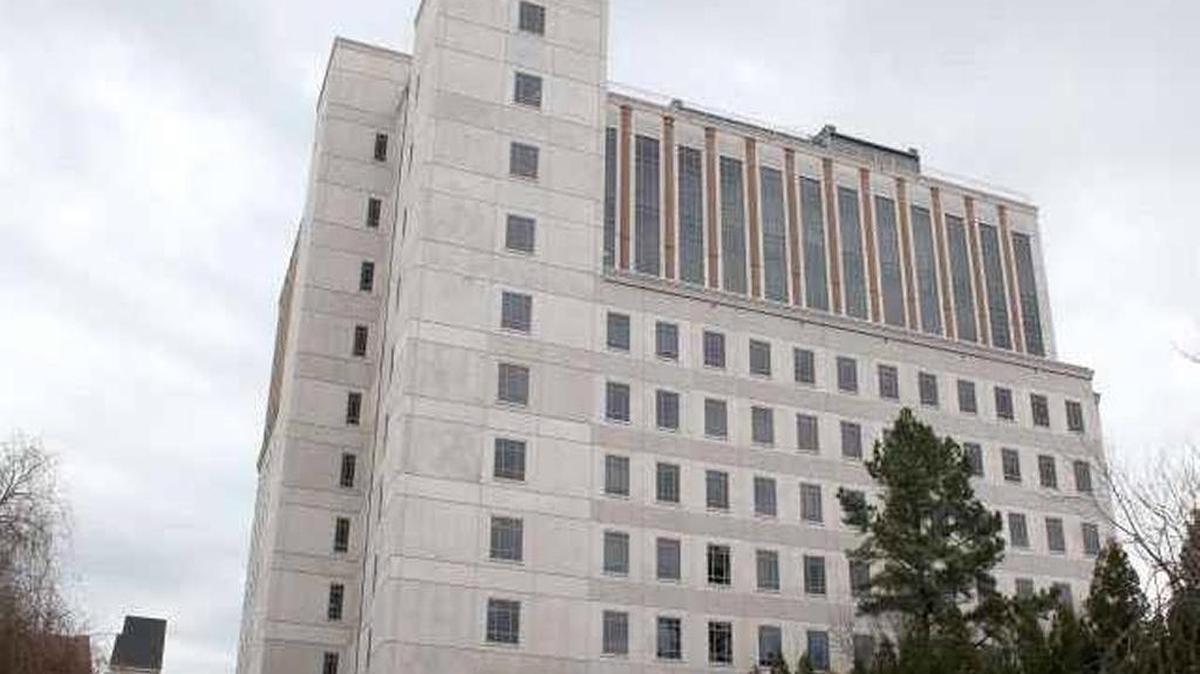 The Hock Plaza building sells for more than $433 per square foot.