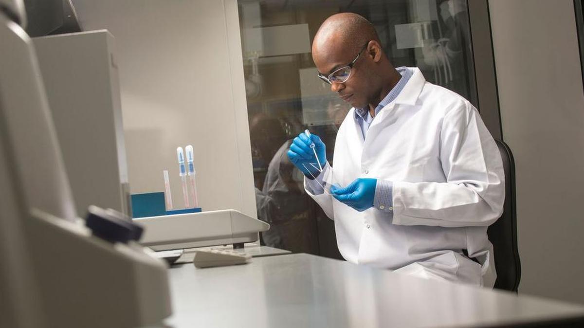 Corning Inc. manufactures material using glass and optical physics to produce material used in biochemistry and biology.