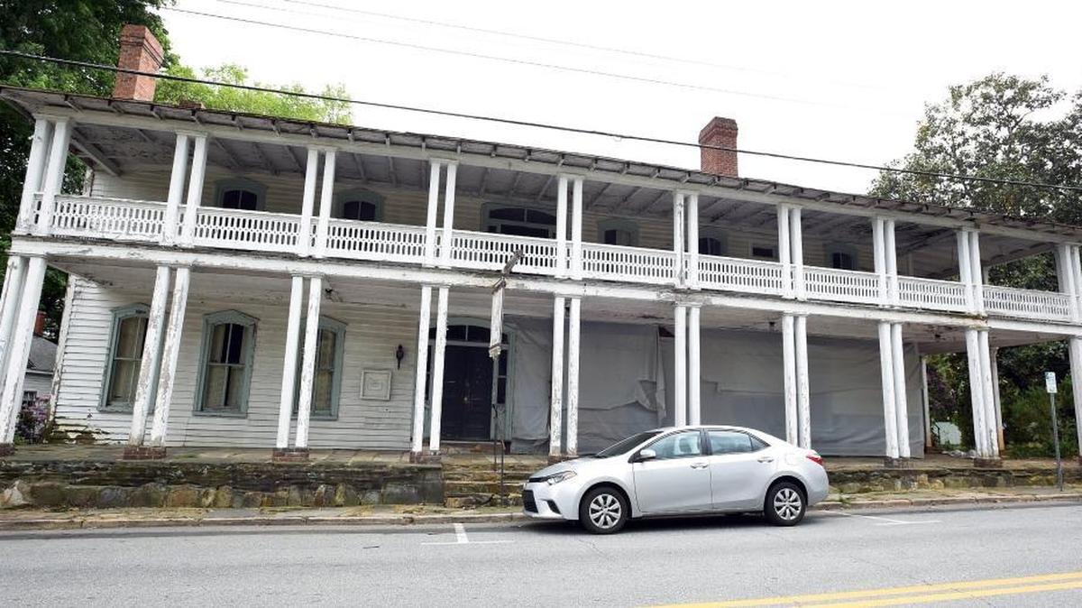 A new owner bought the historic Colonial Inn on Monday, Jan. 8, 2018. The building, located at 153 W. King St. in Hillsborough, was built in 1838 as a hotel but later became a popular restaurant for locals and tourists.