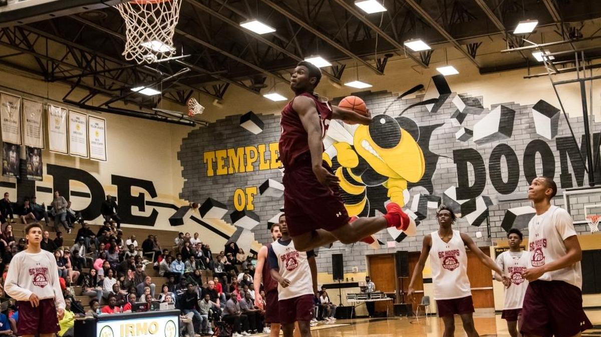 Spartanburg Day School’s Zion Williamson goes up for a dunk at the South Carolina Hoops Festival held at Irmo High School. Williamson, the No. 2 recruit in the country, will visit Duke in October.