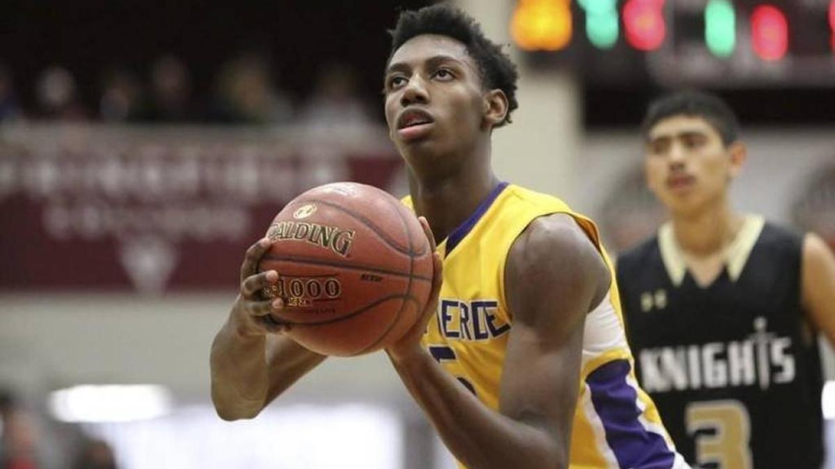 Montverde Academy’s RJ Barrett shoots a free throw against Bishop Montgomery in January.