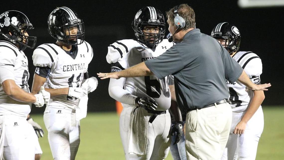 Northern taps Hammett as next football coach