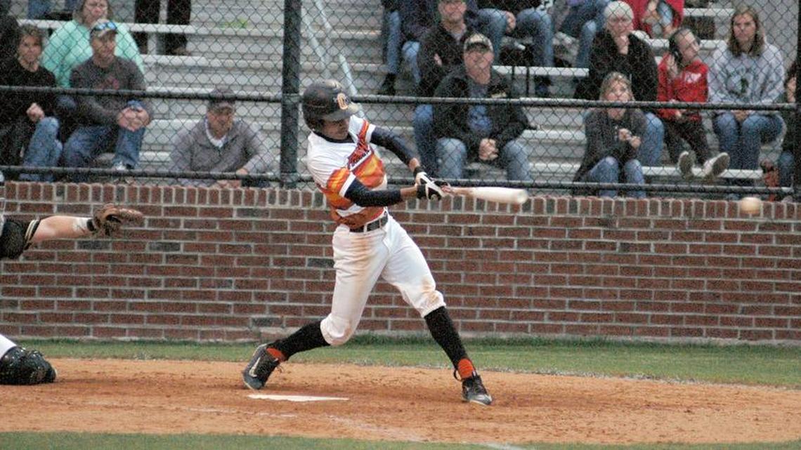 Jaydin Poteat drive helps Orange snap Northwood 14-game winning streak