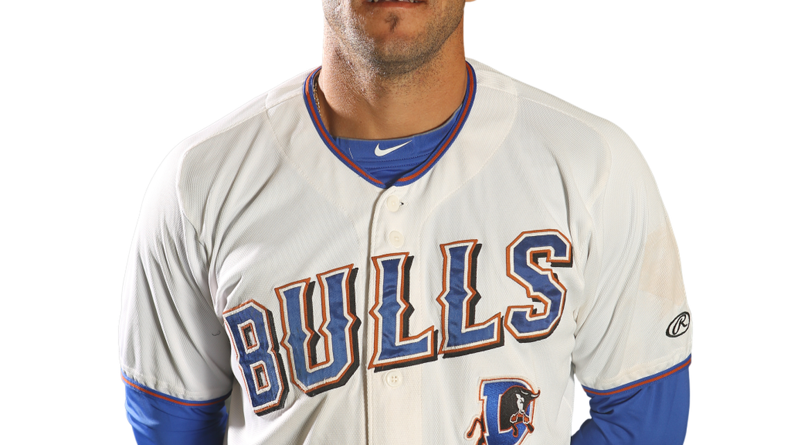 Varona returns with a splash